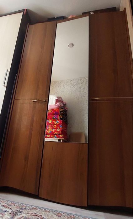 Продается шкаф в хорошем состоянии.