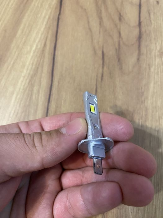 Becuri led H1 noi