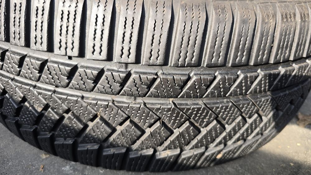 4 anvelope iarnă Continental 235/50/18 - transport gratuit