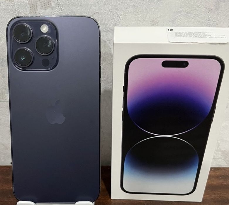 Продам айфон 14 про макс