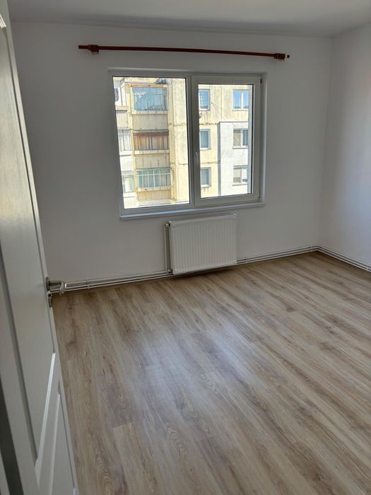 De vanzare apartament 2 camere,confort 1