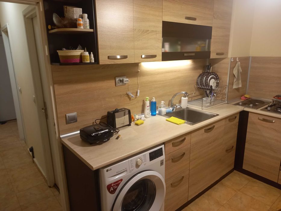 Четиристаен апартамент - обзаведен