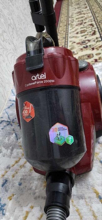 Пылесос Artel 2000 W