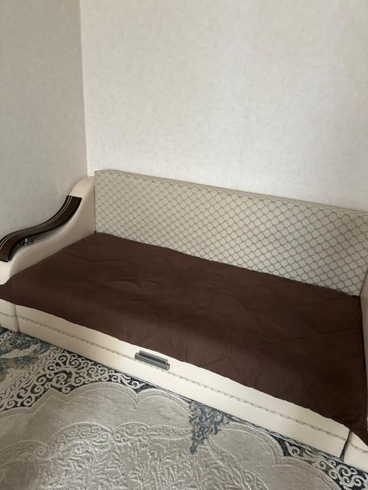 Диван и кресло. Состояние идеальное