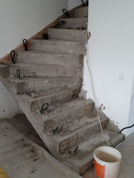 Установим межэтажную лестницу