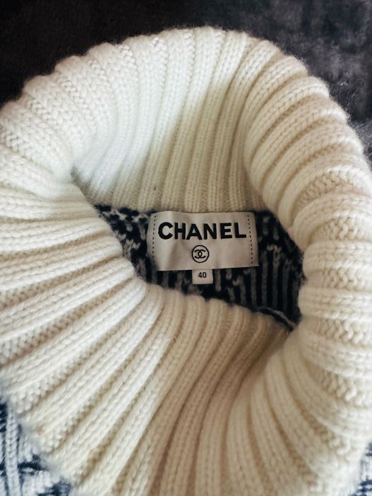 Chanel зимен пуловер
