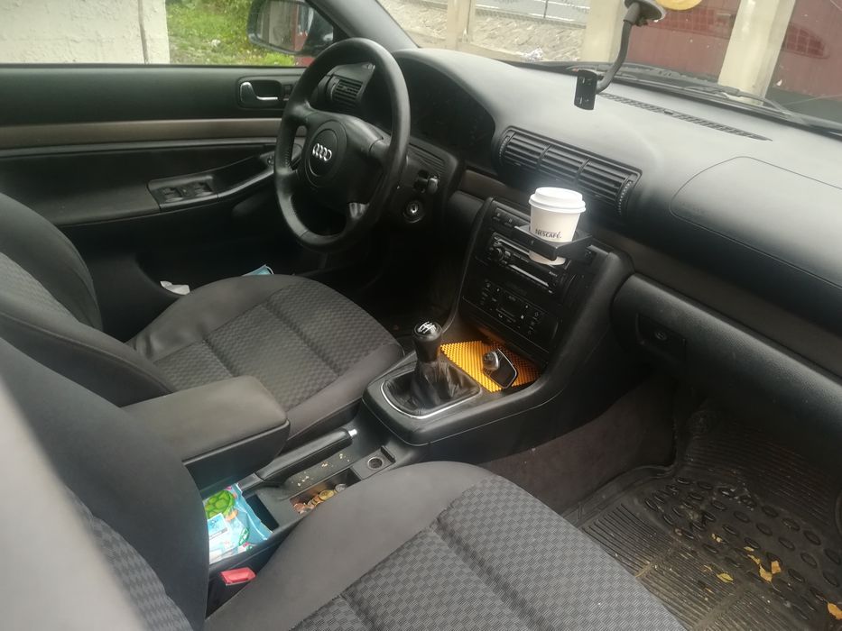 AUDI A4 2001 — imagine 5
