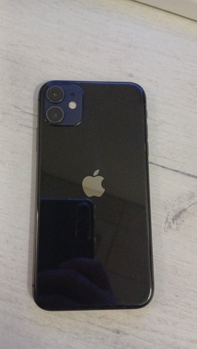 Продам iPhone 11