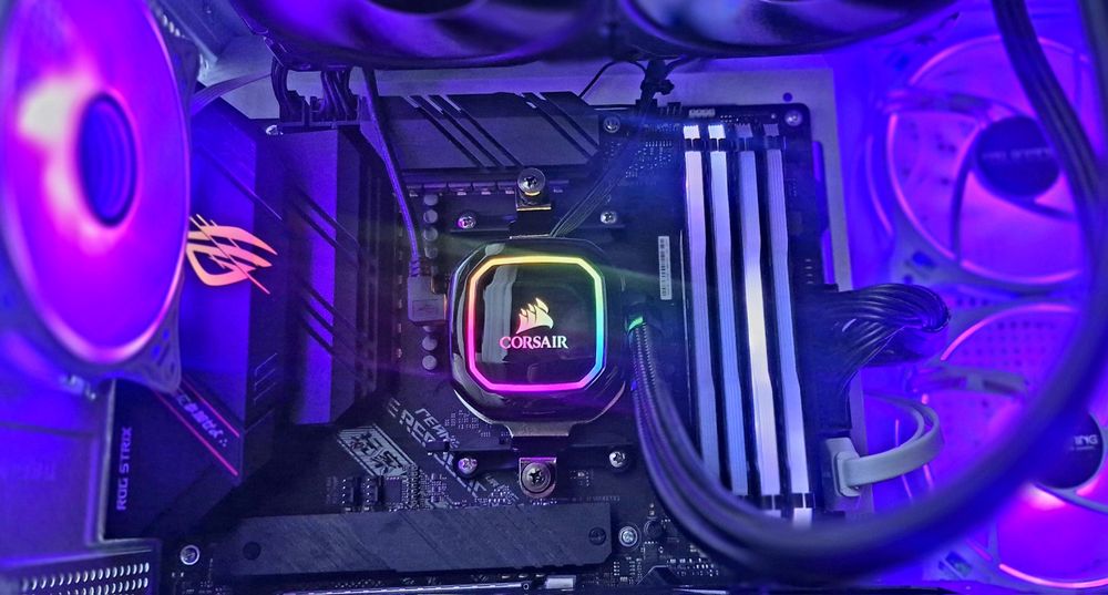 32GB RAM  3200MHz DDR4 Corsair PRO RGB