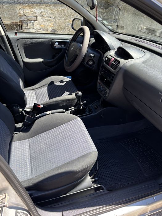 Автомобил Opel Corsa C