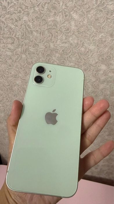 Продам айфон 12 в хорошем состояний