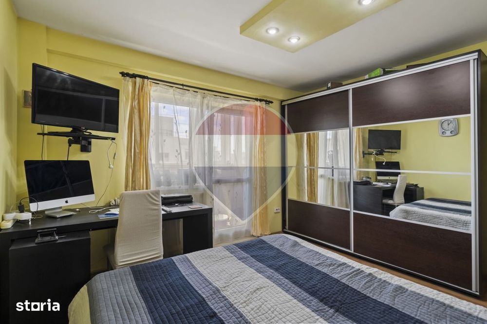 Apartament cu 4 camere de vânzare în zona Sebastian