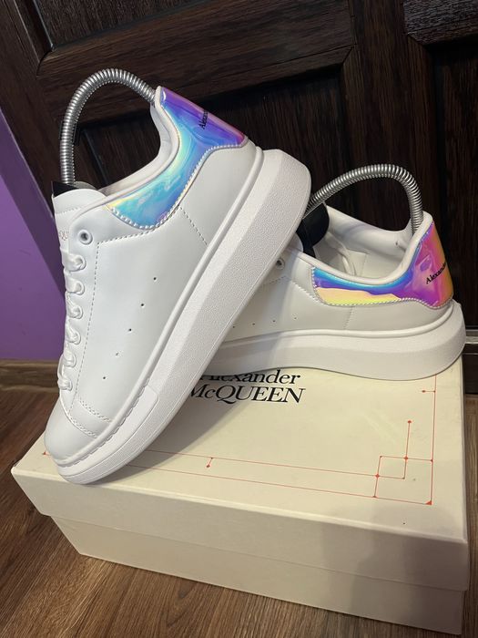 Vand Alexander MCQUEEN