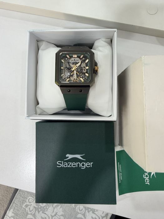 Slazenger автоматик в гаранция  силиконова каишка