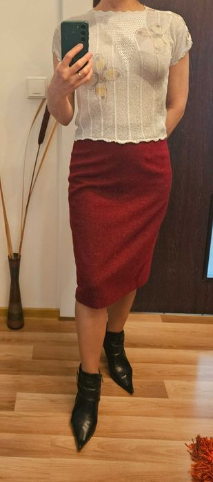 Fustă de stofă, culoare rosu burgund