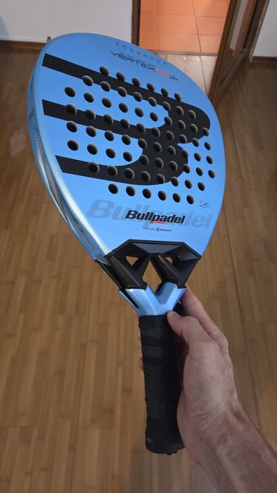 Racheta padel Bullpadel Vertex 05 W – aproape noua