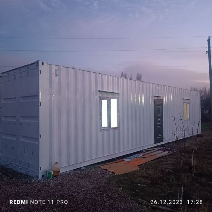 Yangi konteyner domik