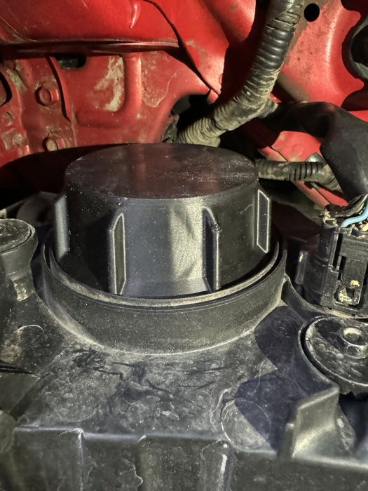 Продам крышку для фары Кио Рио