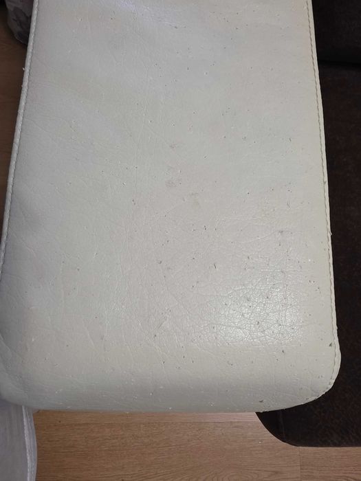 Подарявам холен диван