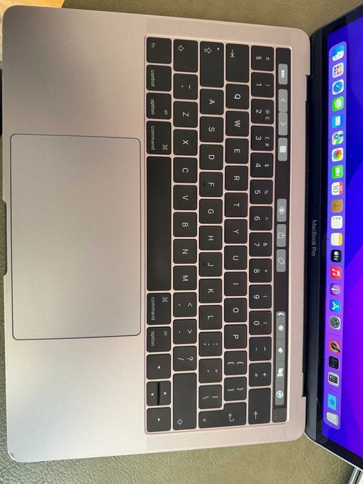 MacBook Pro 13” (2016) – i7, 16GB RAM, леко износване