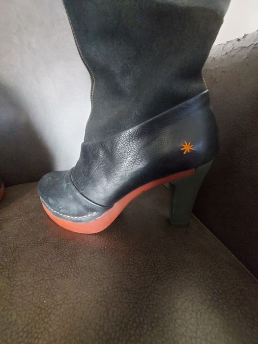 Дамски боти Art company