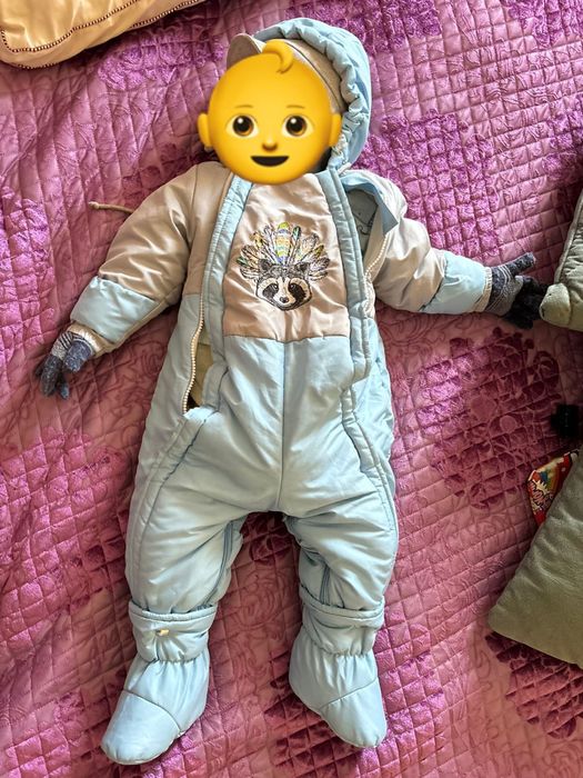 Продается комбинезон голубой