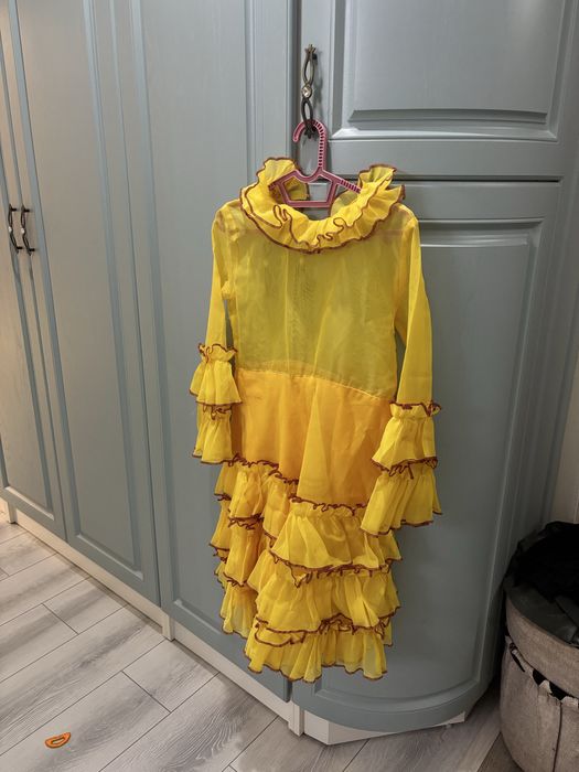 Продам нац платье без кажекей 8-9 ле