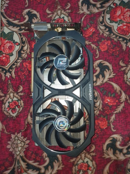 Video karta RADEON RX 390 2Gb 256bit