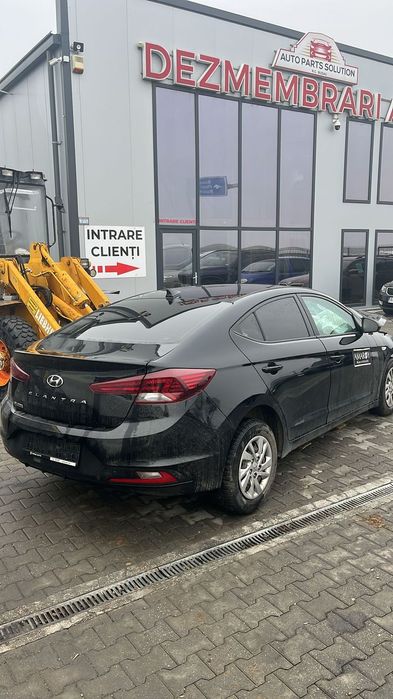 Dezmembram Hyundai Elantra 1.6 benzina din 2019