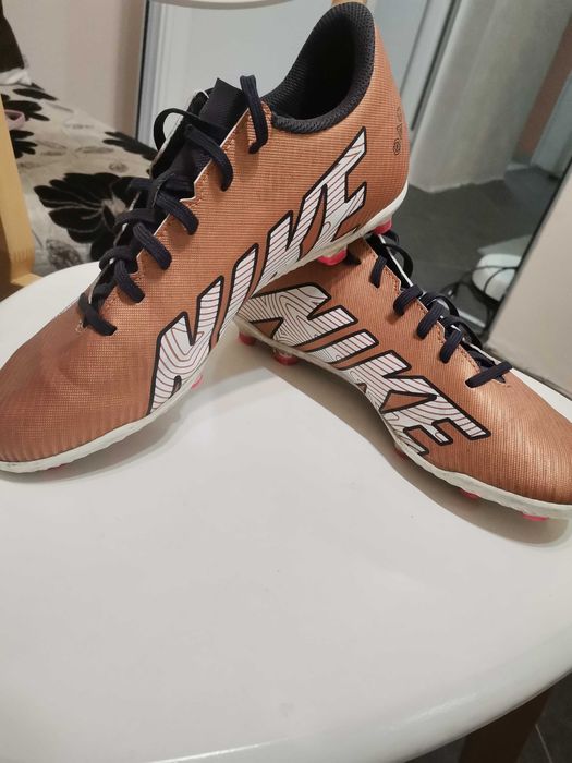 Бутонки NIKE, отлично състояние