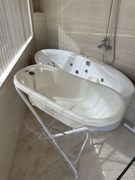 Бебешка вана със стойка Lorelli