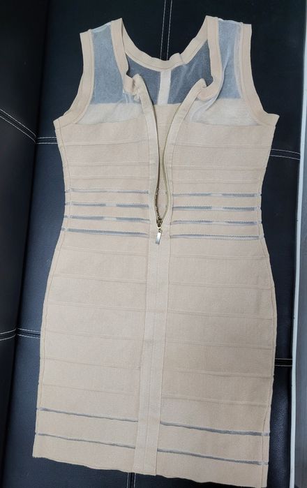 Бандажна рокля   с цип