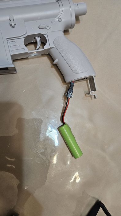 Водяной пистолет