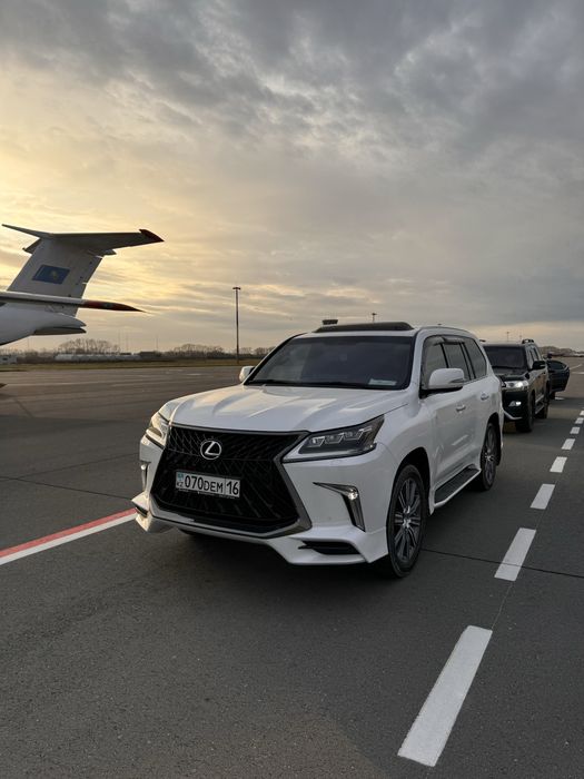 Аренда Lexus LX 570 с водителем