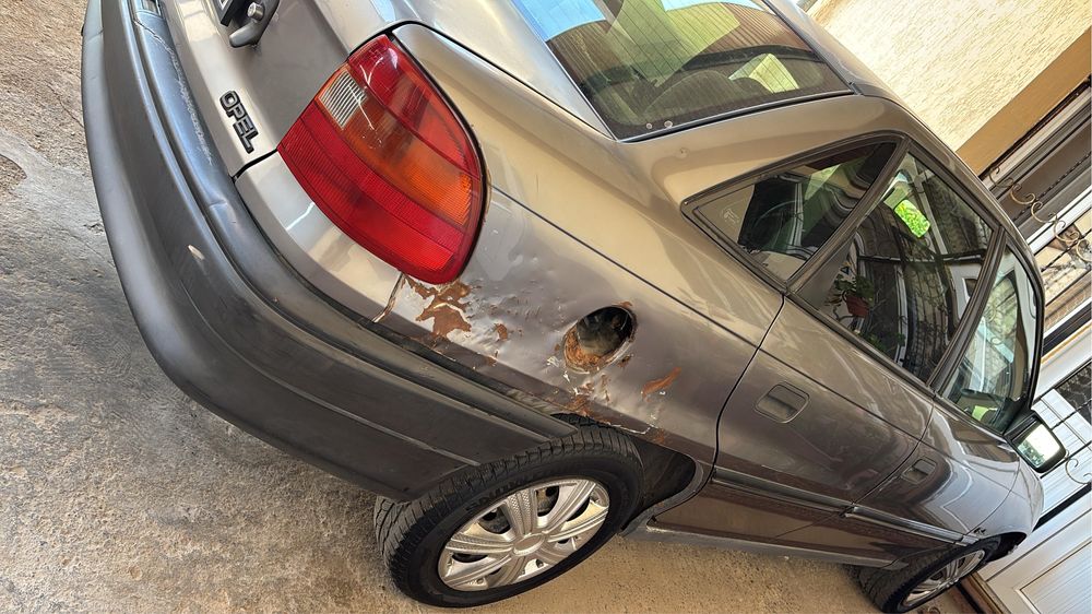Opel astra 1.6. Опель