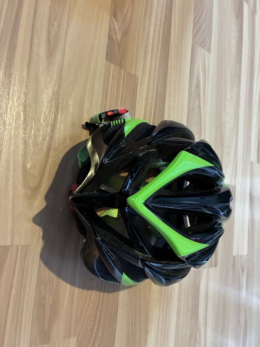 Casca bicicleta Pegas Omu