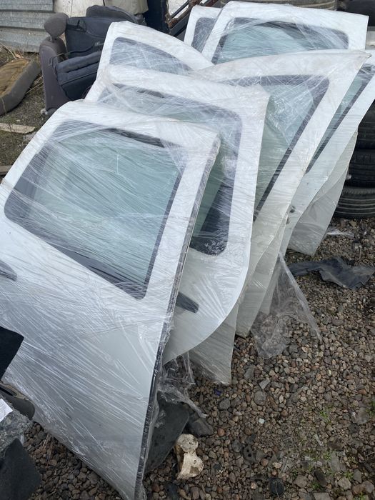 Двери на рено дастер оригинал Renault Daster