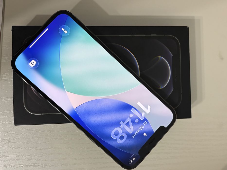 Продам iphone 12 pro на 128 гб