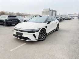 ZEEKR 007 2ta mator. naxd va halol nasiya