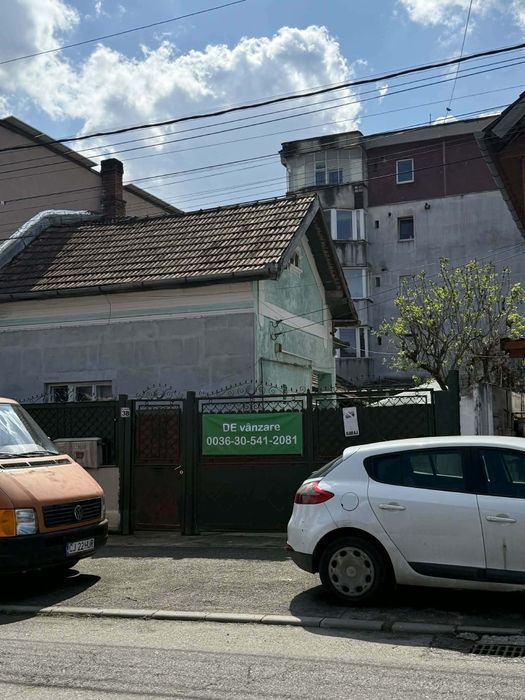 Vand casa pe strada Actorului