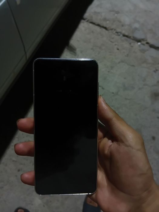 S21 5g  8 256 tali holati zur  abmenga ip kk