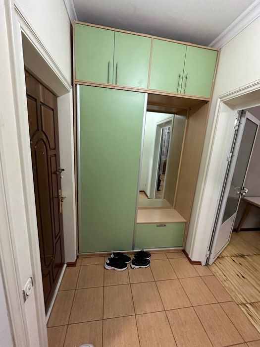 (5) Сдаётся на Ойбек возле метро!!!