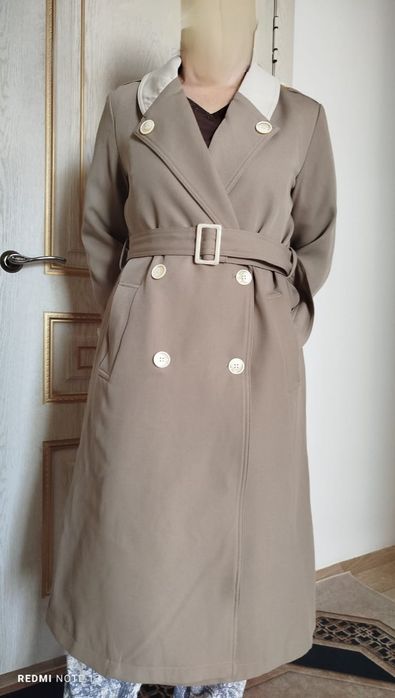 Продается тренч.