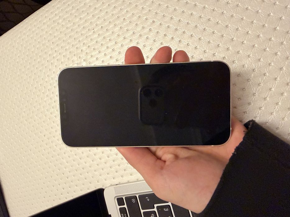 Iphone 12 идеальное состаяние