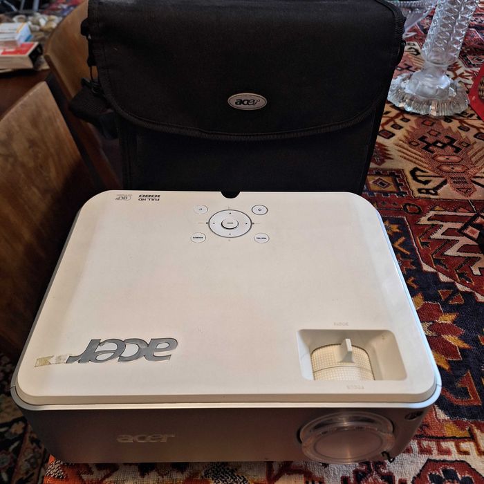 Проектор Acer H7532BD