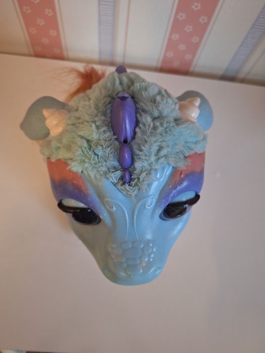 Интерактивен дракон бълващ водна пара