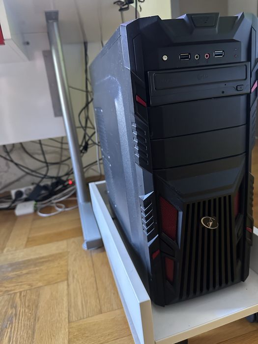 Геймърски Компютър /i5-8400 / GTX 1070 8GB / Z370 Pro4 / За Игри и Работа