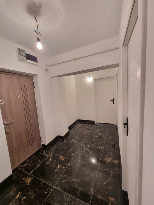 Apartament de vânzare (renovat stil modern)