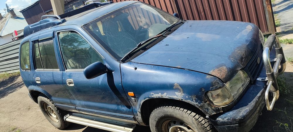 Продам KIA SPORTAGE 1995 год 2л
