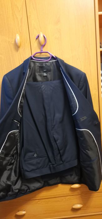 Costum bleumarin H&M Made în Bangladesh mărimea S